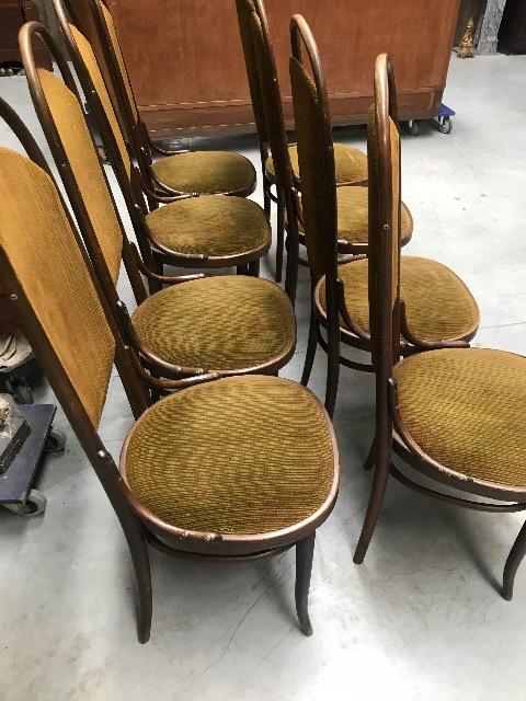 Set of 8 Thonet stools 