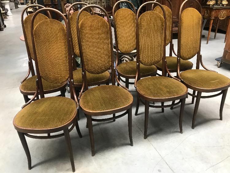 Set of 8 Thonet stools 