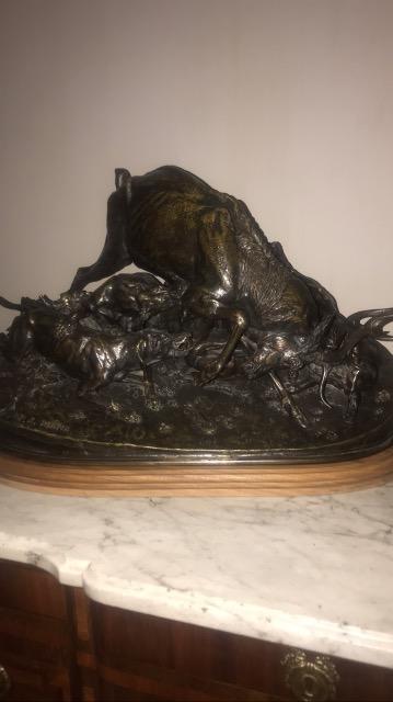 Bronze statue. J.P.MENE 