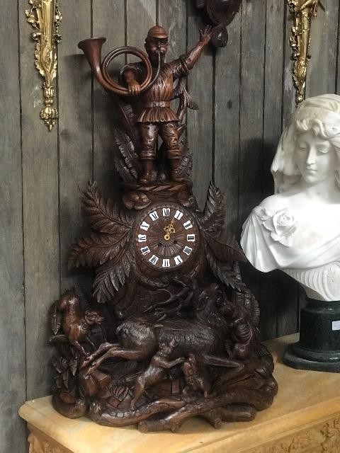 BLACK FOREST CLOCK - Clocks and Timepieces - Items by category