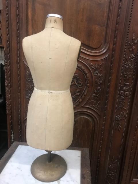 AMERICAN mannequin “wolf” 