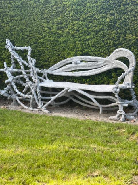 EXCLUSIVE CONCRETE GARDEN BENCH 