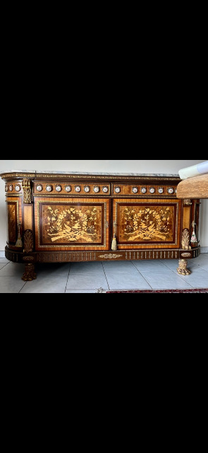Marquetery commode with porcelain W 2,5 m 