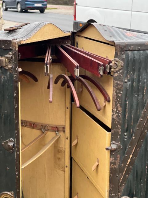 4 PICES TRAVEL TRUNKS “INNOVATION “ 