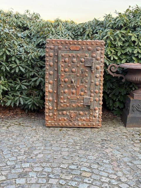 BIG SAFE 