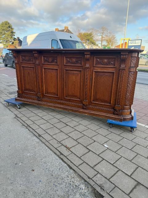 COUNTER H 123cm L 285cm D 67cm 